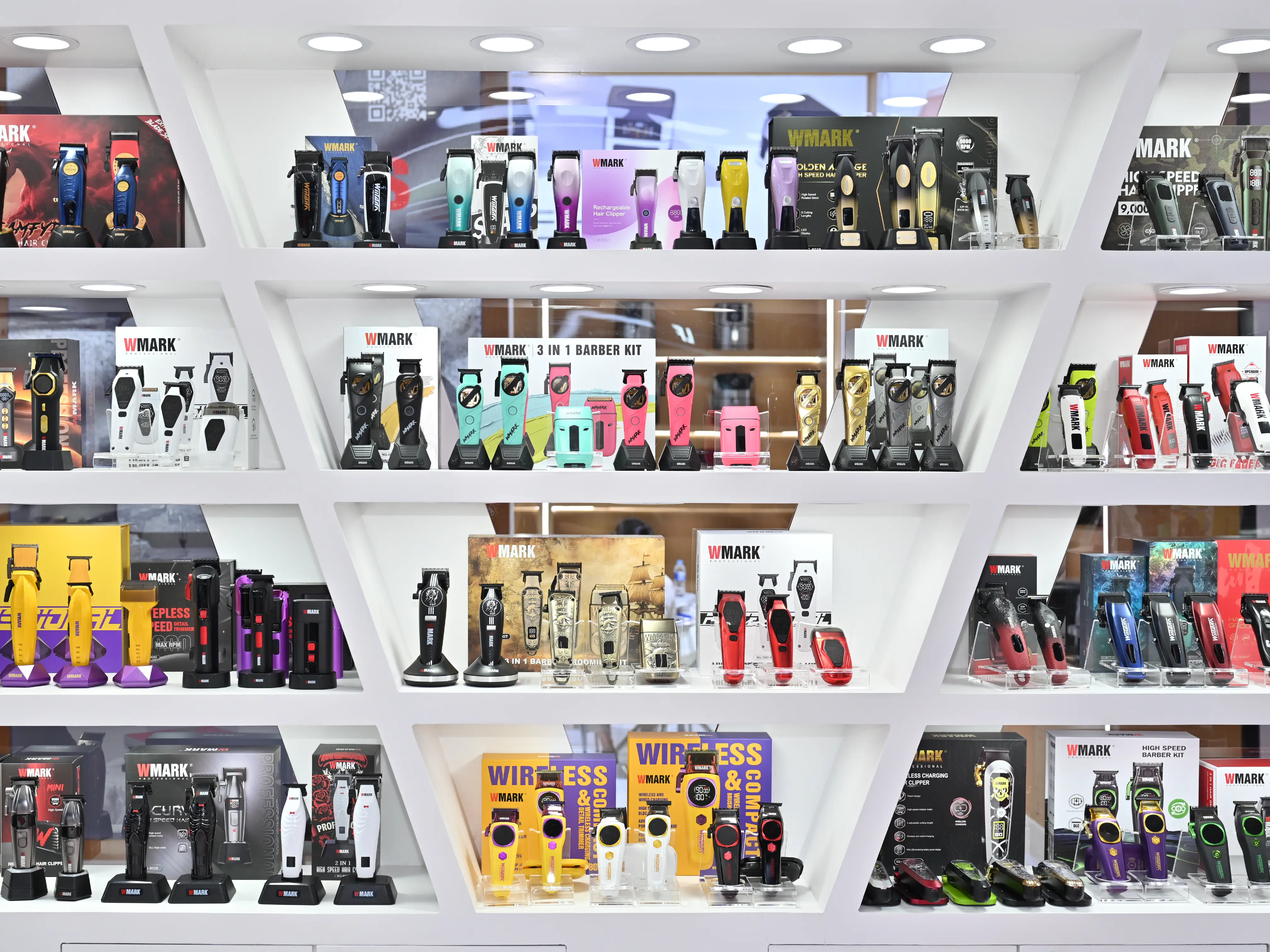 A detailed showcase of WMARK clippers, trimmers, and related products at the Canton Fair 2026, with focus on high-performance grooming tools.