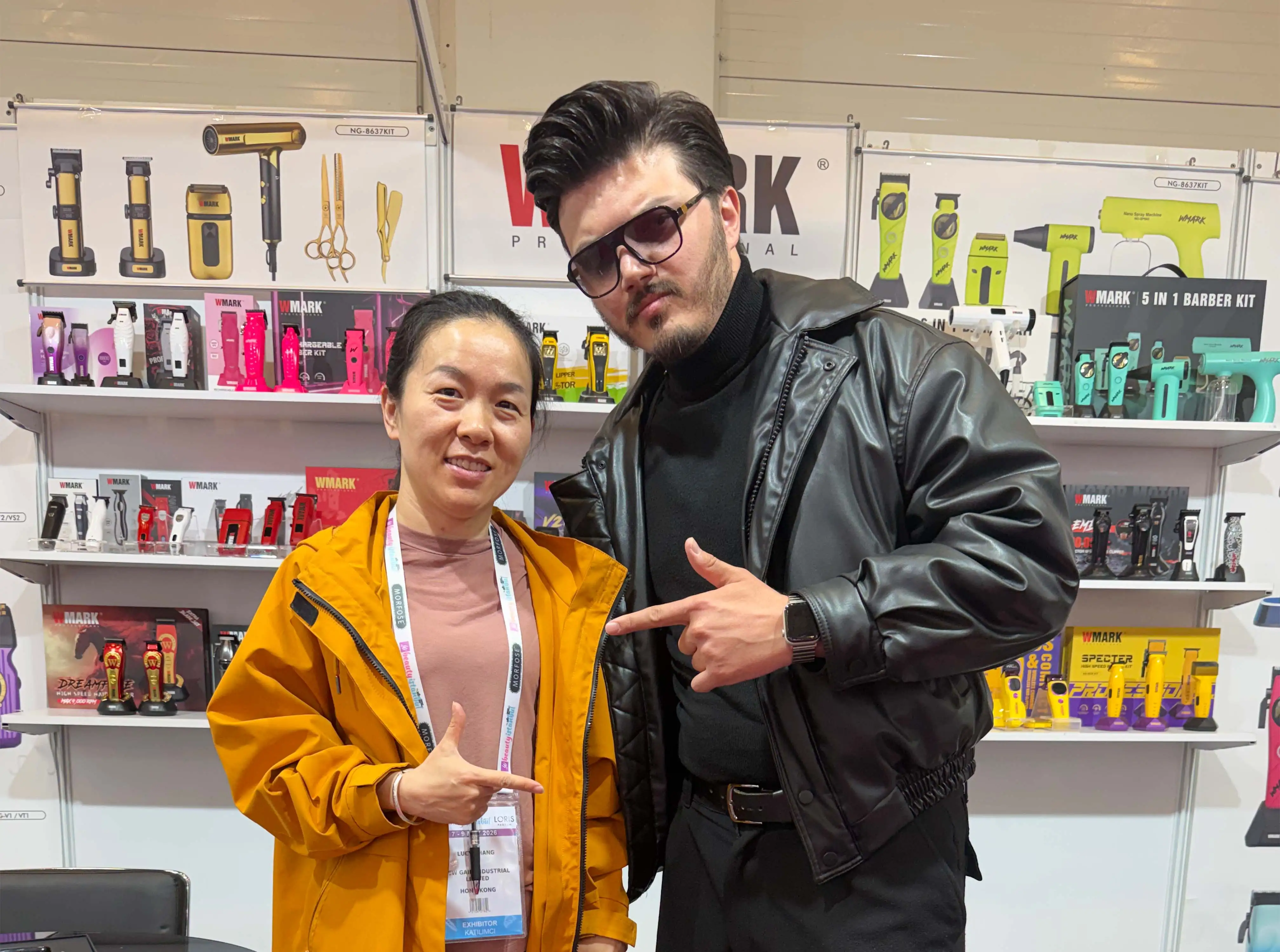 Turkish influencer demonstrating WMARK professional hair styling tools