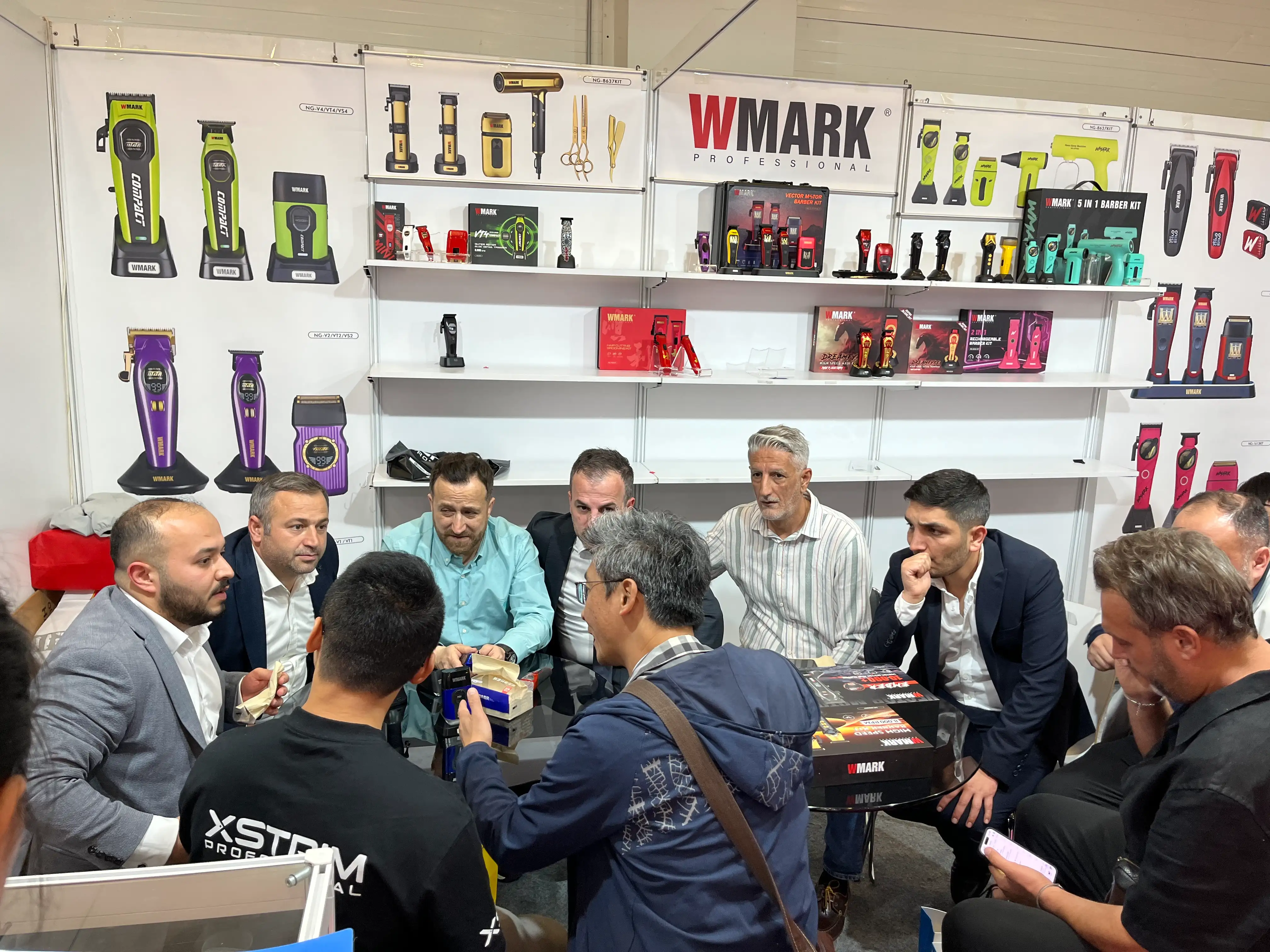 B2B negotiations for WMARK hair clipper wholesale at Tuyap Fair Center